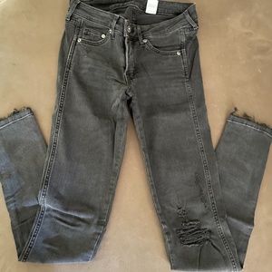 & Denim distress gray blac skinny size 25